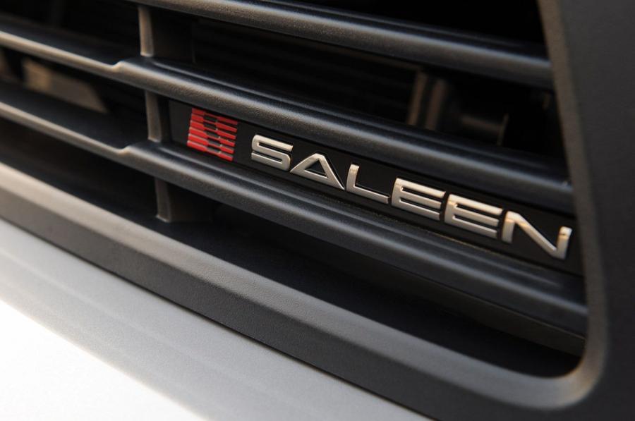 Логотип Saleen S281 2010 года  (фото 49 из 51)